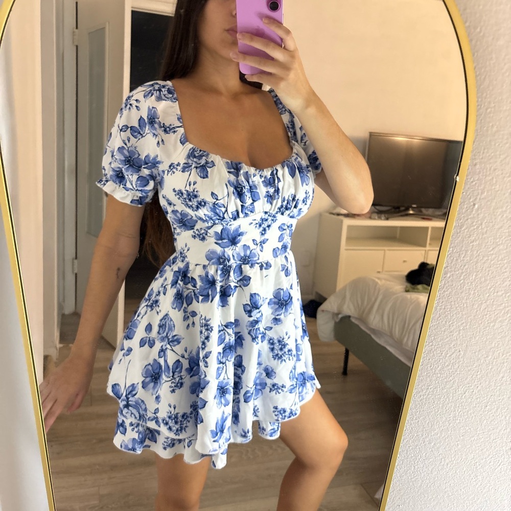 Chic Blue Floral Mini Dress